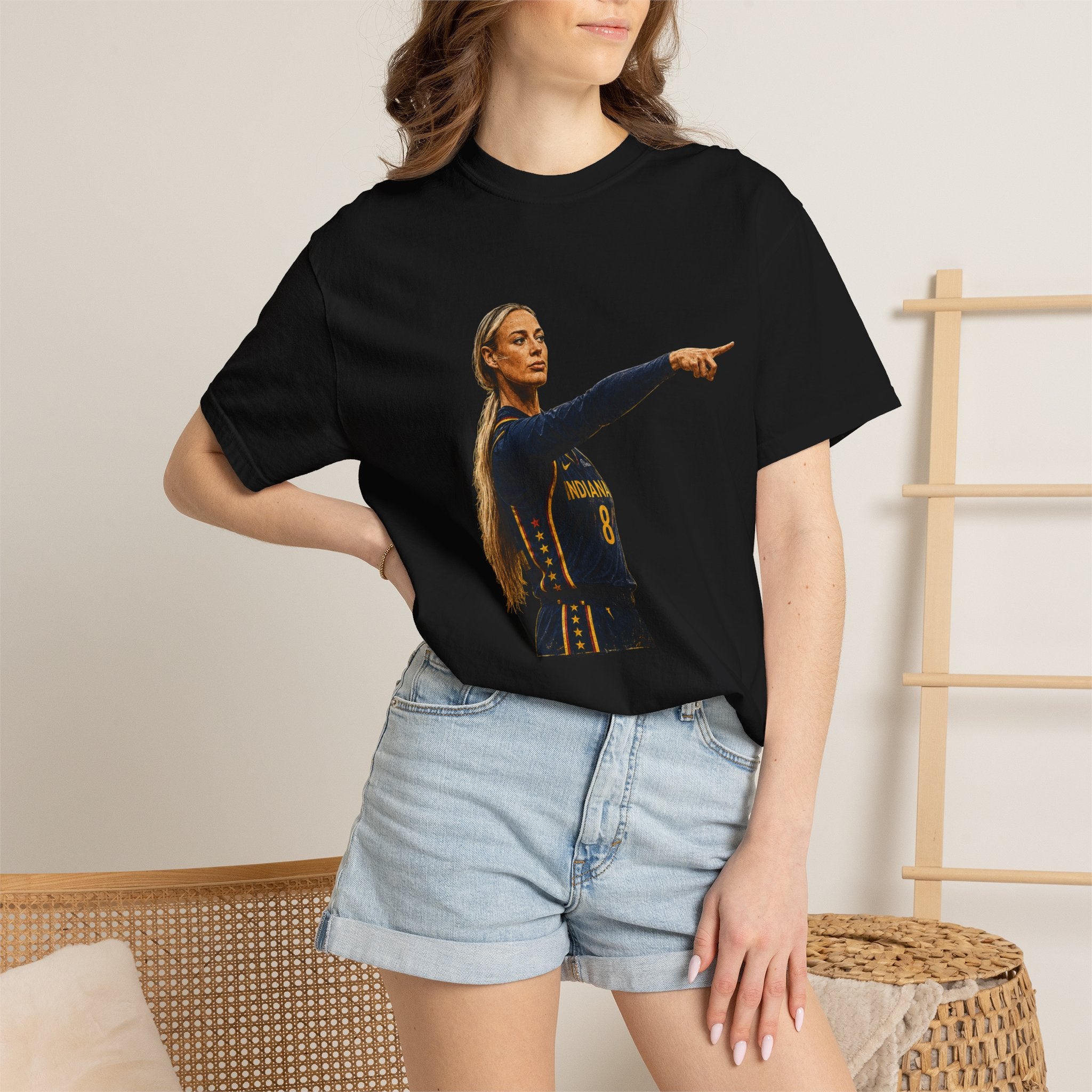 Sophie Cunningham - Pointing Graphic Tee